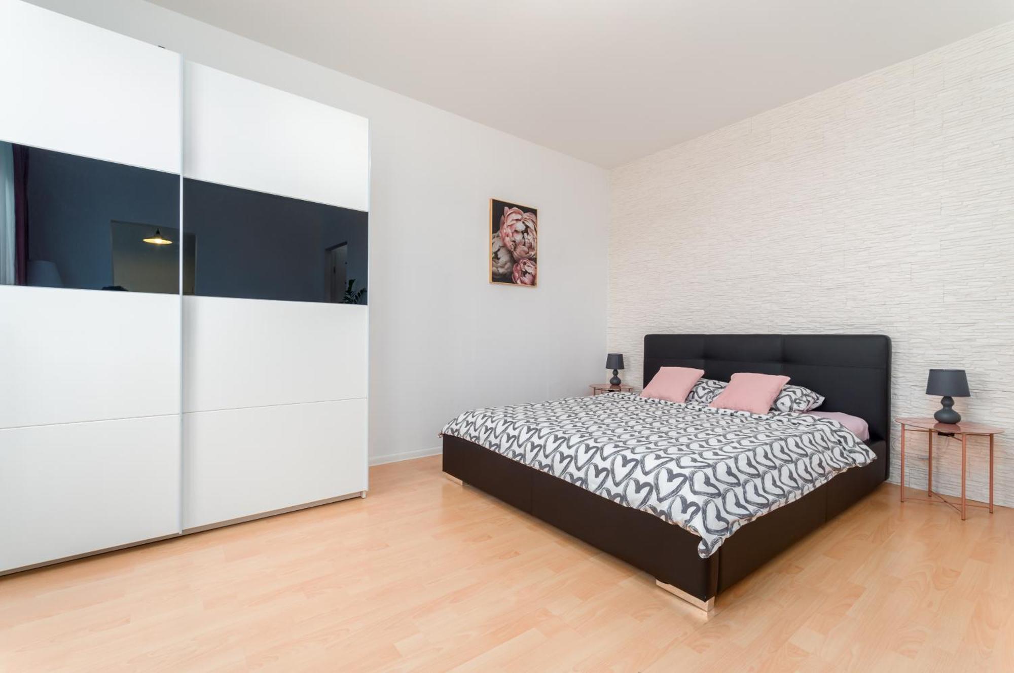 Millenium Apartment Self Check-In Faktura Rzeszów Extérieur photo